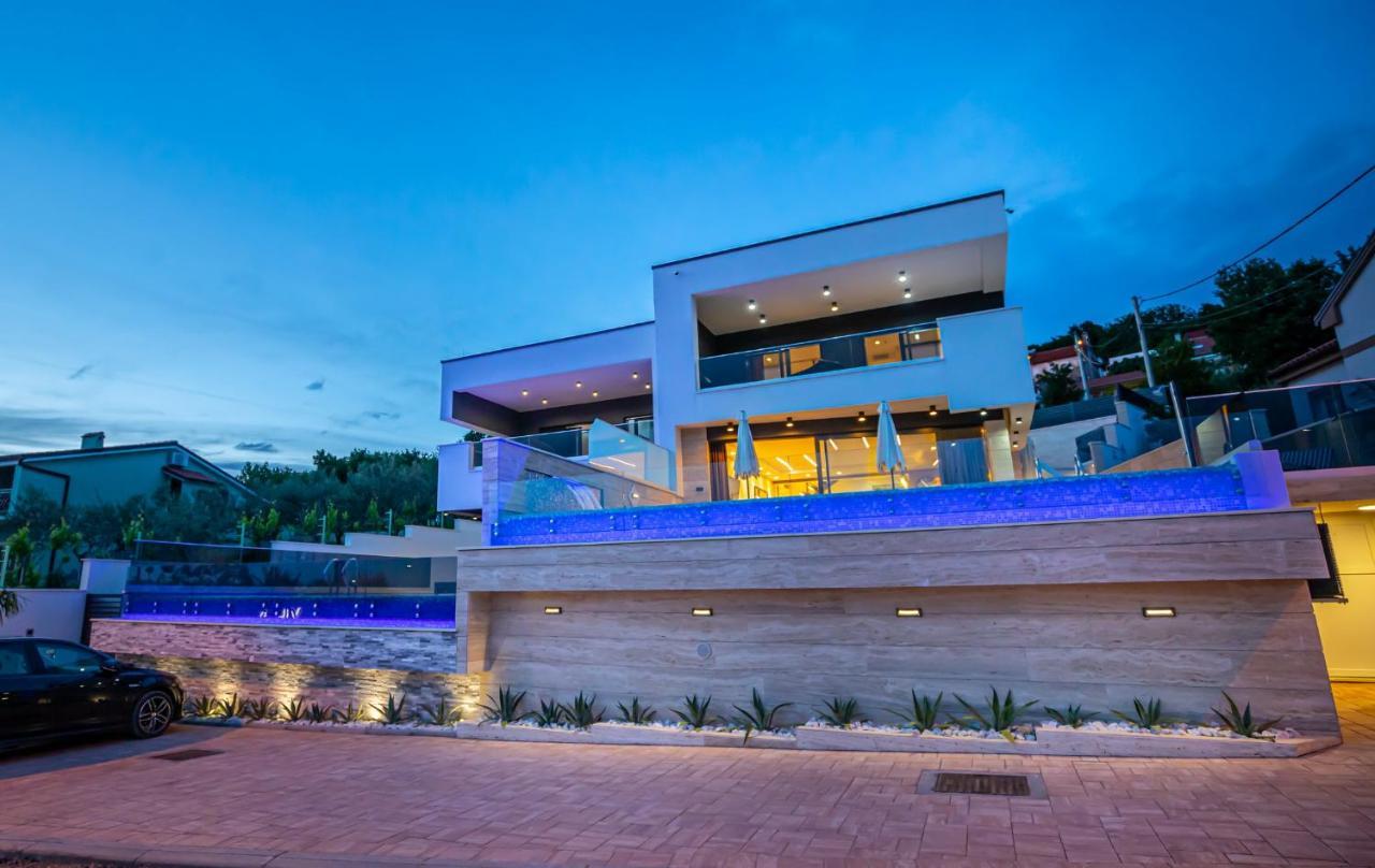 Villa Marassi With Heated Pool, Hot Tub And Sauna Crikvenica Buitenkant foto