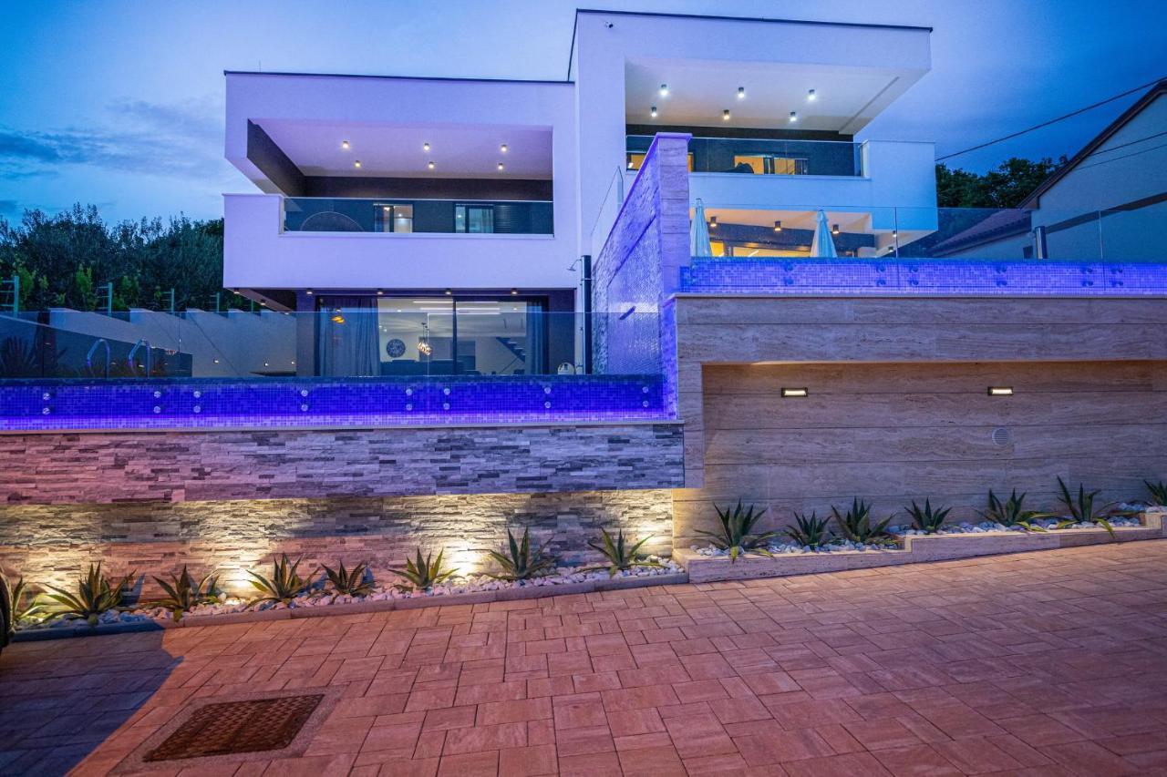 Villa Marassi With Heated Pool, Hot Tub And Sauna Crikvenica Buitenkant foto