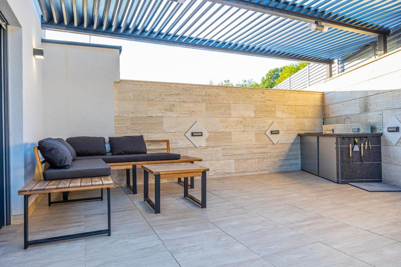 Villa Marassi With Heated Pool, Hot Tub And Sauna Crikvenica Buitenkant foto